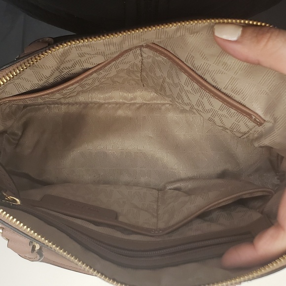 Michael Kors Cindy Quilted Saffiano Dome Satchel - Picture 5 of 8